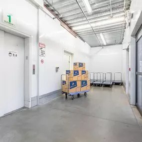3542_Loading Bay