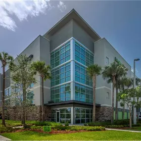 Beauty Image - Extra Space Storage at 7795 W Sunrise Blvd, Plantation, FL 33322