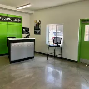 3706_Office