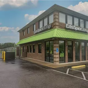 Beauty Image - Extra Space Storage at 2855 N Houston Levee Rd, Cordova, TN 38016