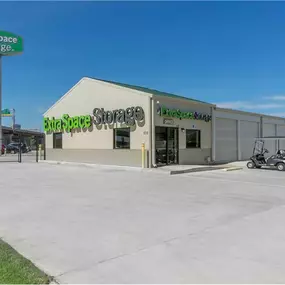 Beauty Image - Extra Space Storage at 839 E Reno Ave, Oklahoma City, OK 73104