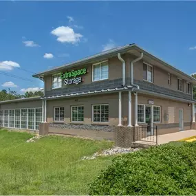 Beauty Image - Extra Space Storage at 609 Old Trolley Rd, Summerville, SC 29485