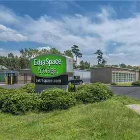 Alternate Beauty Image - Extra Space Storage at 609 Old Trolley Rd, Summerville, SC 29485