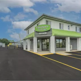 Beauty Image - Extra Space Storage at 3481 Mall Loop Dr, Joliet, IL 60431
