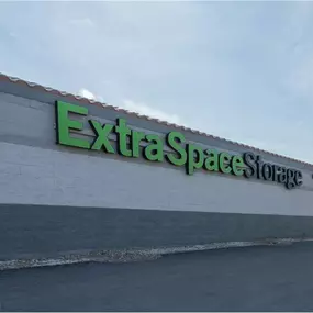Alternate Beauty Image - Extra Space Storage at 975 Galleria Dr, Henderson, NV 89011
