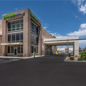 Beauty Image - Extra Space Storage at 7501 Holly Ave NE, Albuquerque, NM 87113