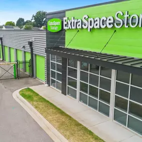 Alternate Beauty Image - Extra Space Storage at 4233 Hacks Cross Rd, Memphis, TN 38125