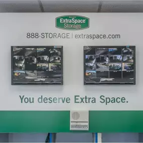 Security Screens - Extra Space Storage at 991 Milwaukee Ave, Deerfield, IL 60015