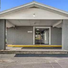 Office - Extra Space Storage at 3425 New Hartford Rd, Owensboro, KY 42303