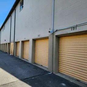 3033_Exterior Units