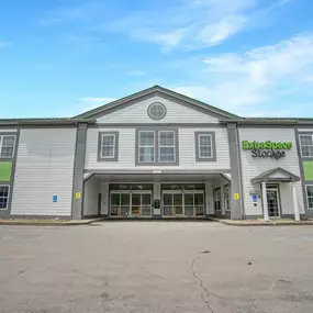 Beauty Image - Extra Space Storage at 1772 Route 9, Clifton Park, NY 12065