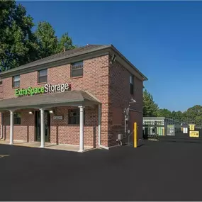 Beauty Image - Extra Space Storage at 3175 N Germantown Rd, Bartlett, TN 38133