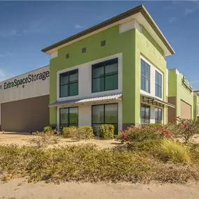 Beauty Image - Extra Space Storage at 78265 Country Club Dr, Bermuda Dunes, CA 92203