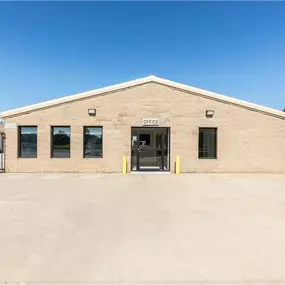 Alternate Beauty Image - Extra Space Storage at 2100 24th Ave SE, Norman, OK 73071