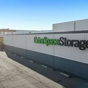 Beauty Image - Extra Space Storage at 1675 W 11th St, Upland, CA 91786
