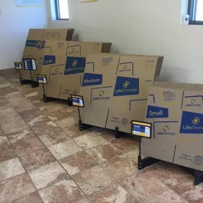3046_Moving Boxes