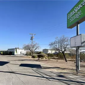Beauty Image - Extra Space Storage at 10520 Dyer St, El Paso, TX 79924
