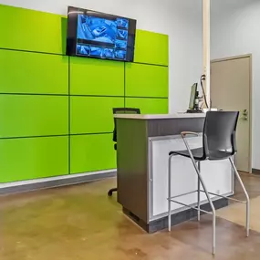 7610 - Security Screens