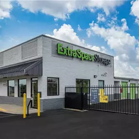 Alternate Beauty Image - Extra Space Storage at 6821 Eastern Ave, Baltimore, MD 21224