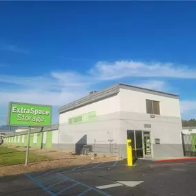 Beauty Image - Extra Space Storage at 318 N Vincent Ave, Covina, CA 91722