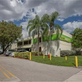 Beauty Image - Extra Space Storage at 2523 NW 6th St, Fort Lauderdale, FL 33311