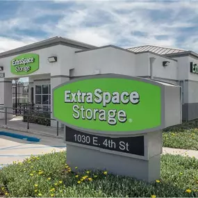 Beauty Image - Extra Space Storage at 1030 E 4th St, Santa Ana, CA 92701