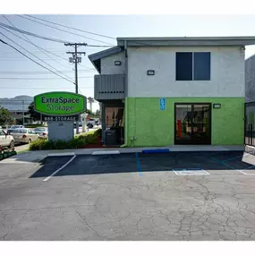 Beauty Image - Extra Space Storage at 175 W Verdugo Ave, Burbank, CA 91502