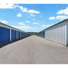 Exterior Units - Storage Express at 1543 E Wabash St, Frankfort, IN 46041