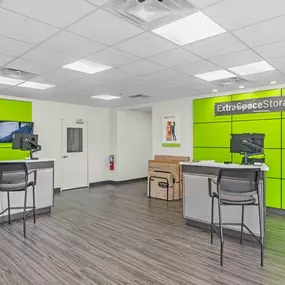 7455 - Office