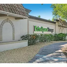 Beauty Image - Extra Space Storage at 111 N Myrtle Ave, Clearwater, FL 33755