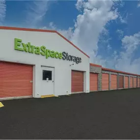 Beauty Image - Extra Space Storage at 4526 Daly Dr, Chantilly, VA 20151