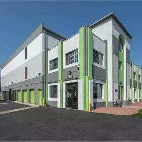 Beauty Image - Extra Space Storage at 5825 Santa Monica Blvd, Los Angeles, CA 90038