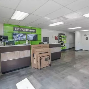 Office - Extra Space Storage at 5825 Santa Monica Blvd, Los Angeles, CA 90038