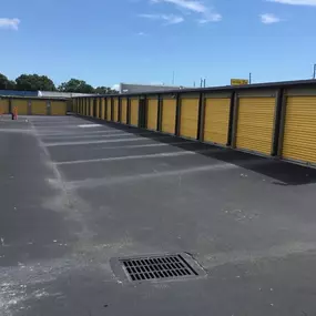 3855_Exterior Units