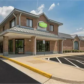 Beauty Image - Extra Space Storage at 250 Spring St, Herndon, VA 20170