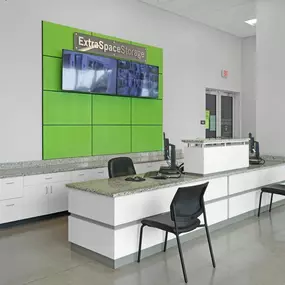 7745 - Office
