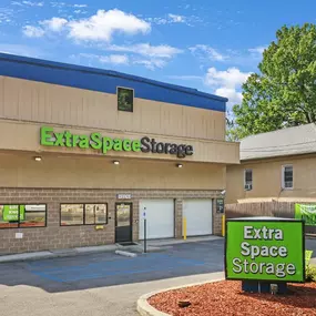 7605 - Alternate Beauty Image