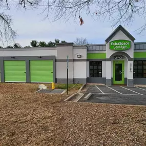 Beauty Image - Extra Space Storage at 2720 University Pkwy, Winston-Salem, NC 27105