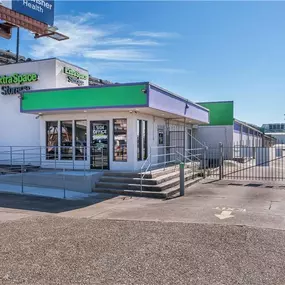 Beauty Image - Extra Space Storage at 5104 Jefferson Hwy, Elmwood, LA 70123