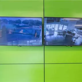 Security Screens - Extra Space Storage at 4805 Summer Ave, Memphis, TN 38122