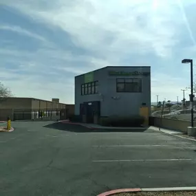 3493_Alternate Beauty Image