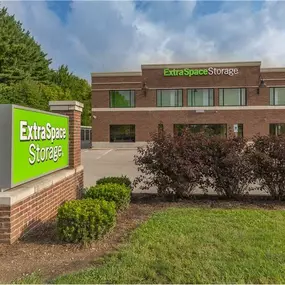Beauty Image - Extra Space Storage at 4420 E 146th St, Carmel, IN 46033