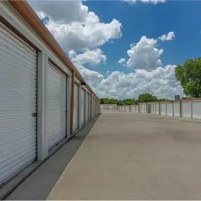 Exterior Units - Extra Space Storage at 730 E Wheatland Rd, Duncanville, TX 75116