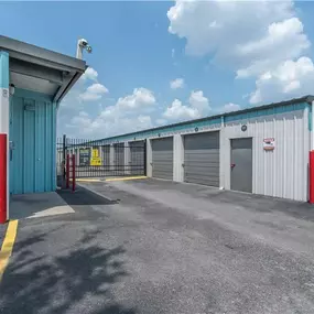 Alternate Beauty Image - Extra Space Storage at 7812 Camp Bowie West Blvd, Fort Worth, TX 76116