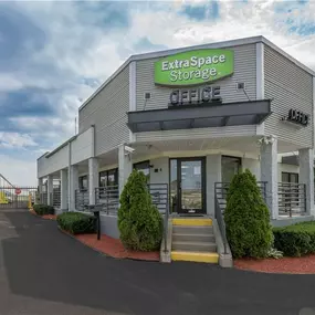 Beauty Image - Extra Space Storage at 90 Taunton St, Plainville, MA 02762