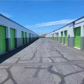 Exterior Units - Extra Space Storage at 17575 S Western Ave, Gardena, CA 90248