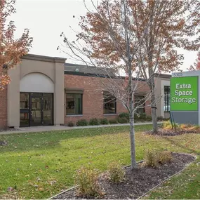 Alternate Beauty Image - Extra Space Storage at 5305 Parkdale Dr, St Louis Park, MN 55416