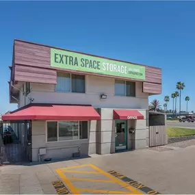 Beauty Image - Extra Space Storage at 6360 Miramar Rd, San Diego, CA 92121