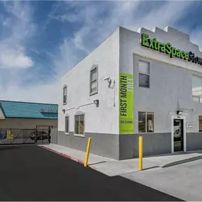 Alternate Beauty Image - Extra Space Storage at 4801 San Mateo Blvd NE, Albuquerque, NM 87109