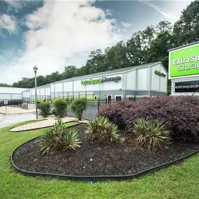 Beauty Image - Extra Space Storage at 8115 Roswell Rd, Atlanta, GA 30350